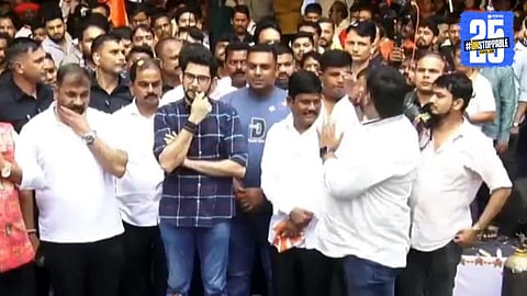 Aditya Thackeray criticizes Shinde Group