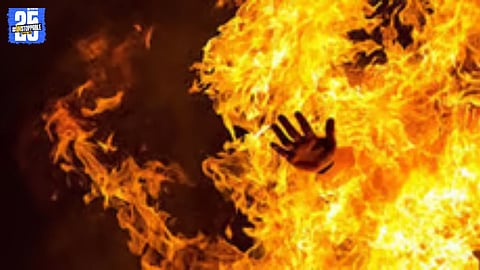 Scene from Solapur where a woman named Pallavi lost her life after a sudden fire in her house room.