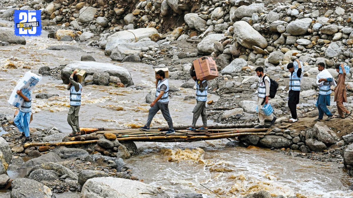 "Heavy rains in Pakistan: 327 dead, hundreds evacuated as floodwaters rise."