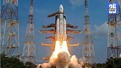ISRO: 'इस्रो'कडून होतेय ४० मजली उंचीच्या यानाची निर्मिती; अध्यक्ष व्ही. नारायण यांनी दिली सखोल माहिती