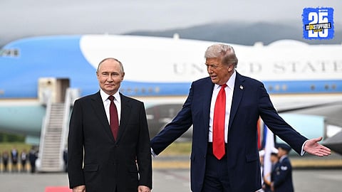 Donald Trump: अलास्कातून परतताना पुतिन यांनी इंधनासाठी २.२ कोटी रुपये रोखीने दिले; नेमकं काय घडलं?