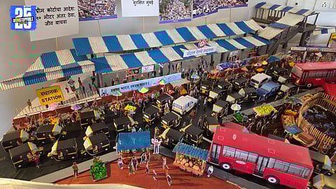 Ganeshotsav Decoration Raises Voice for Orderly Railway Stations