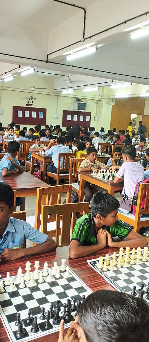 कोंढापुरीतील बुद्धिबळ स्पर्धेत
६०० विद्यार्थ्यांचा सहभाग