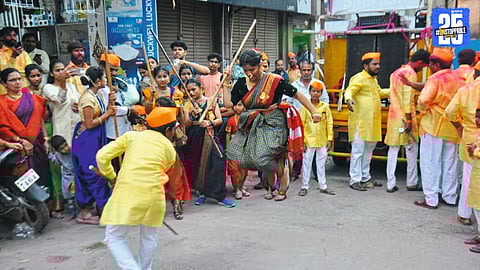 “Devotees bid farewell to 7-day Ganpati as Gavli Samaj Mandal’s visarjan procession comes alive with Tipri dance.”