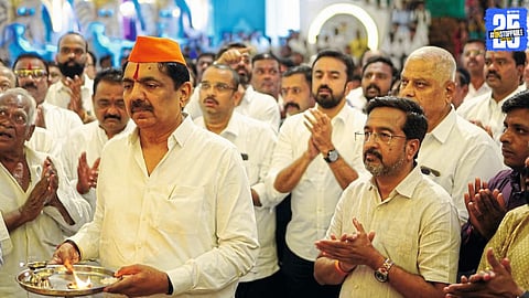 MLA Jayant Patil and MP Vishal Patil during the Aarti of ‘Vitya Cha Raja’ in Vita, reflecting new political equations.