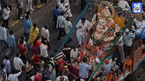 Mumbai Ganesh Visarjan tragedy one dead four injured due to electric shock in Sakinaka