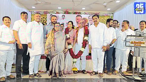 Political jugalbandi: Vishal Patil, Jayant Patil, and Babar in spotlight as Gore suggests BJP switch."