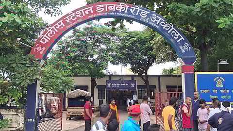 Knife Threat During Ganpati Visarjan