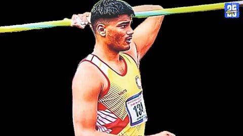 Ahilyanagar’s Shivam celebrates after breaking Neeraj Chopra’s javelin record with 84.31m throw.
