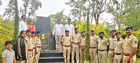 भोलावडे येथे राष्ट्रीय वन हुतात्मा दिन