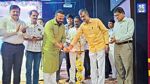 Gramvikas Minister Jaykumar Gore addressing the Samruddha Panchayatraj Abhiyan workshop in Satara.
