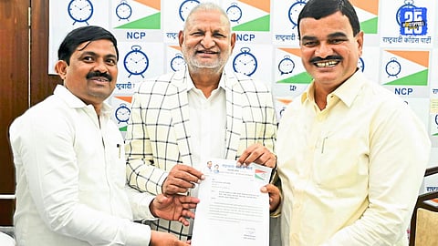 Gaus Shirolekar demands government subsidies for farmers after meeting ministers.