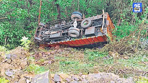 Tempo plunges into valley at Amboli Ghat after brake failure; driver safe."
