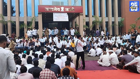 Stormy gram sabha in Uruli Kanchan; villagers protest in scorching heat.