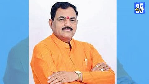 Prof. Manohar Dhonde addressing Maratha protest in Delhi for Anubhav Mantap liberation.