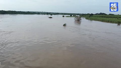 Floodwaters from the Sena River inundate Mohol Taluka, forcing 30 families to relocate and submerging five bunds.