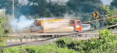 नाशिक महामार्गावर सीएनजी गॅसची गळती