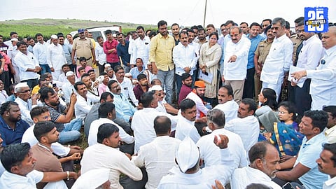 Shambhuraj Desai Visits Ahilyanagar Post-Heavy Rain, Interacts with Farmers