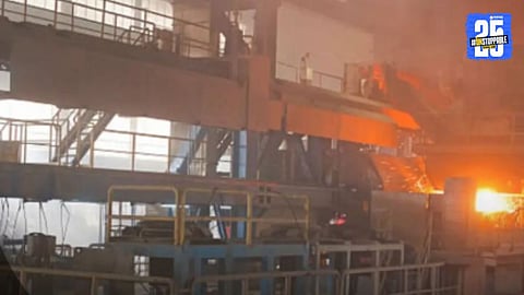 Accident News : भीषण दुर्घटना ! स्टील फॅक्टरीचे छत अचानक कोसळले, ६ कामगारांचा दुर्देवी मृत्यू, अनेक गंभीर जखमी