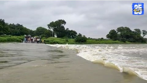 kej flood water on road