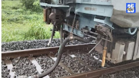 "Two coaches of Amritsar Express detached near Dahanu station, affecting local commuter train services."