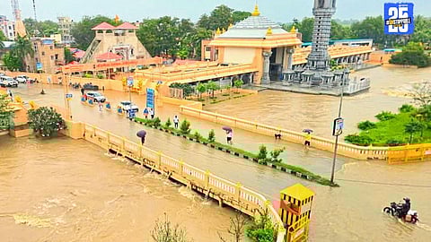 Helicopter rescue teams evacuating stranded villagers after torrential rains in nine talukas of Ahilyanagar.