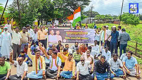 “Congress stages Rasta Roko in Karnal demanding road tarring; various groups extend support.”