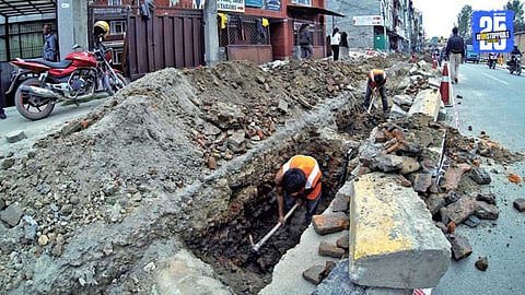 road digging