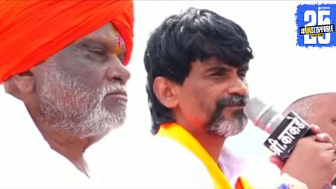 Manoj Jarange addressing Dussehra rally at Narayangad, questioning opponents over Nizam Gazette and 1931 Census reservation issue.