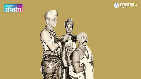 Aghaat Marathi movie