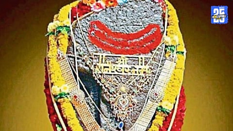 Shanaishwar temple trustees hold a meeting at the PR office to discuss management challenges while staff remain in dilemma over administrative decisions.