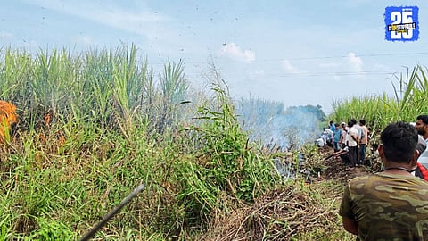 Firefighters and villagers in Pimprad controlling the blaze — Gram Suraksha system helps save 20 acres of sugarcane from short-circuit fire.