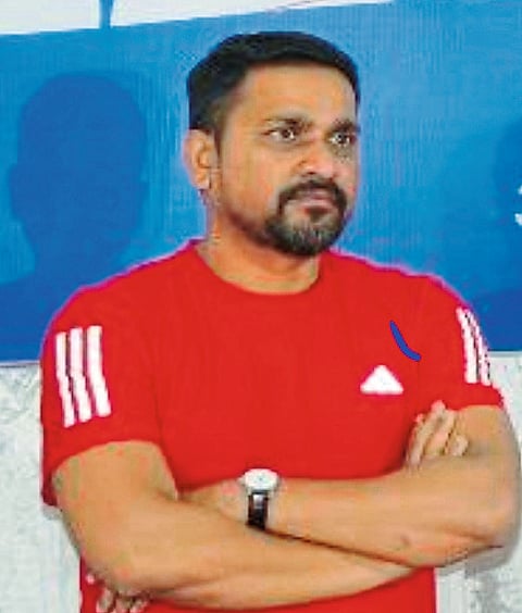 पदपथांवर फेरीवाल्यांचे बस्तान