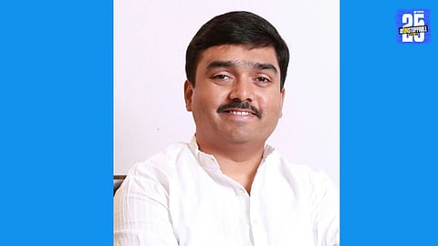 Sharad Lad asserts that the Chief Minister personally promised him candidature for the graduates’ constituency.