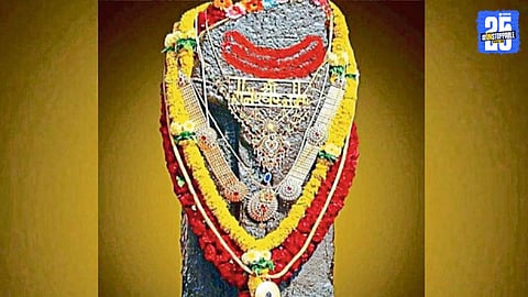 “Shani Shingnapur employees in tears — 570 workers unpaid before Diwali; demand immediate salary release.”