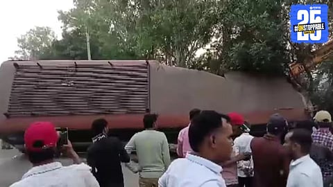 Bus and Milk Tanker Accident : बस अन् दुधाच्या टँकरची समोरासमोर धडक; एका मुलासह तिघांचा मृत्यू, १७ प्रवासी जखमी