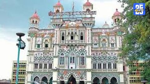 Protest erupts in Solapur after civic body hires retired employees instead of providing opportunities to unemployed youth.