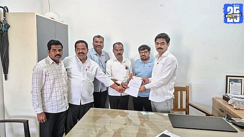 Swabhimani Shetkari Sanghatana leaders warning sugar factories in Khatav taluka — farmers demand fair cane price before crushing begins.