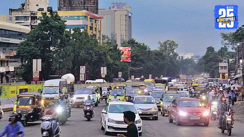 Chaos at SPPU Chowk Flyover