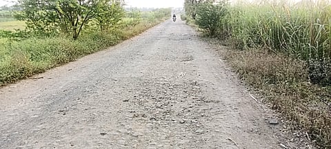 देऊळगाव राजे ते पेडगाव काम रखडले