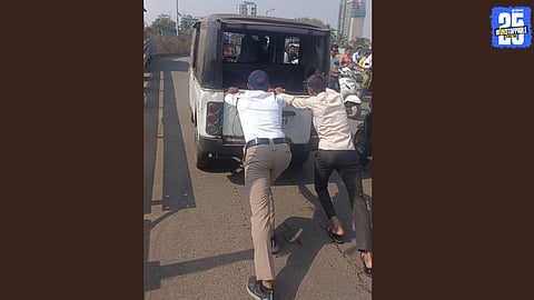 Traffic Police Quick Action Prevents School Accident in Virar