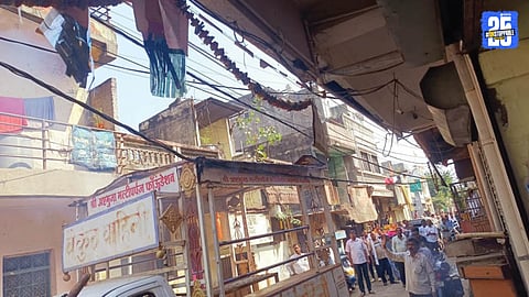 Electric Wire Sparks