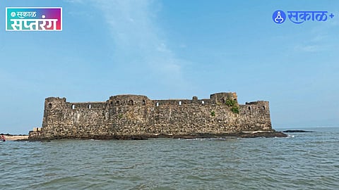 Shivaji Maharaj Padmadurg Fort history