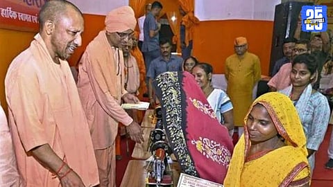 Banarasi Saree to Shine at IITF 2025