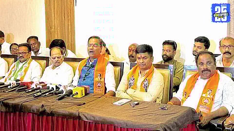 “Thackeray faction leader Bal Mane addressing the media, alleging 20 years of decline in Ratnagiri and affirming MVA’s strong position in the district.”
