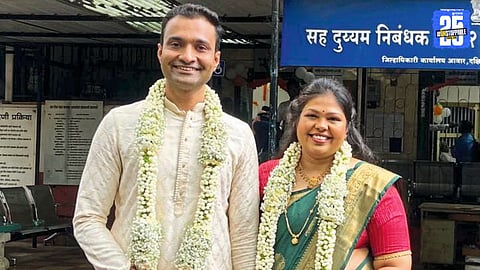 Simple Wedding Trend: Highly Educated Couple Opts for Zero-Expense Ceremony