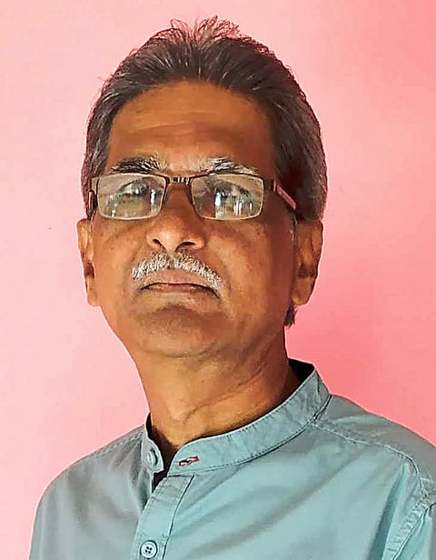 अपुऱ्या सेवेचा प्रवाशांवर भार