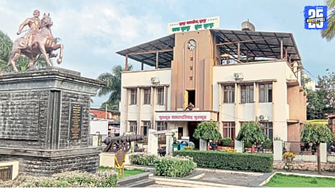  Mayor Contest Sets Stage