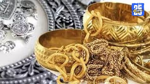 Police inspecting the marriage hall in Theur where ₹14 lakh worth of gold and silver jewellery was stolen during a wedding ceremony.