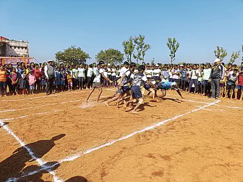 केंद्रस्तरीय स्पर्धेत आश्रमशाळांची बाजी